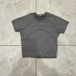 Lululemon Swiftly Short Sleeve Cropped Top